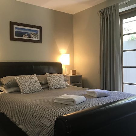 Waikiki Beach Bed And Breakfast Hopeland Exterior foto