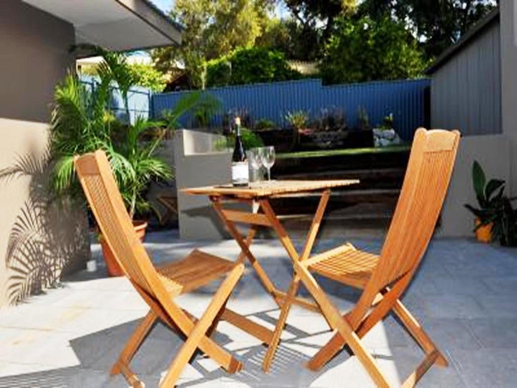 Waikiki Beach Bed And Breakfast Hopeland Exterior foto