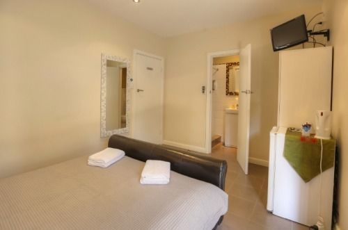 Waikiki Beach Bed And Breakfast Hopeland Exterior foto