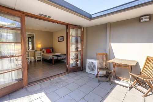 Waikiki Beach Bed And Breakfast Hopeland Exterior foto