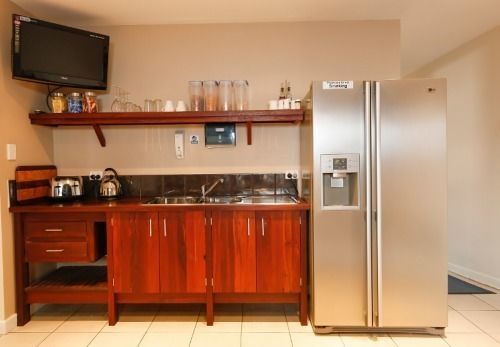 Waikiki Beach Bed And Breakfast Hopeland Exterior foto